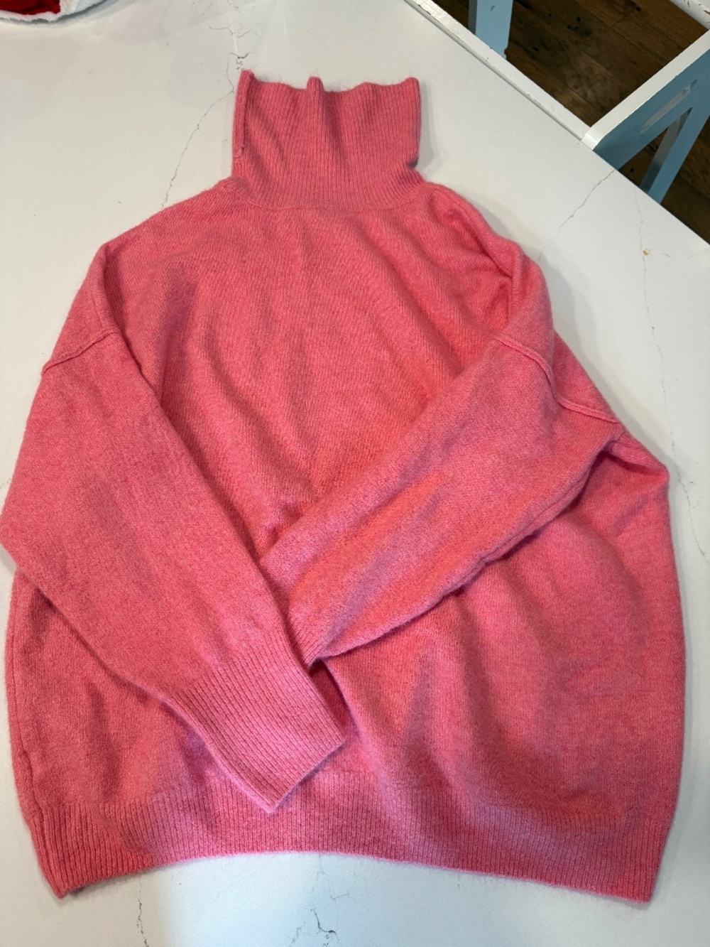 Vince Camuto Coral Sweater L